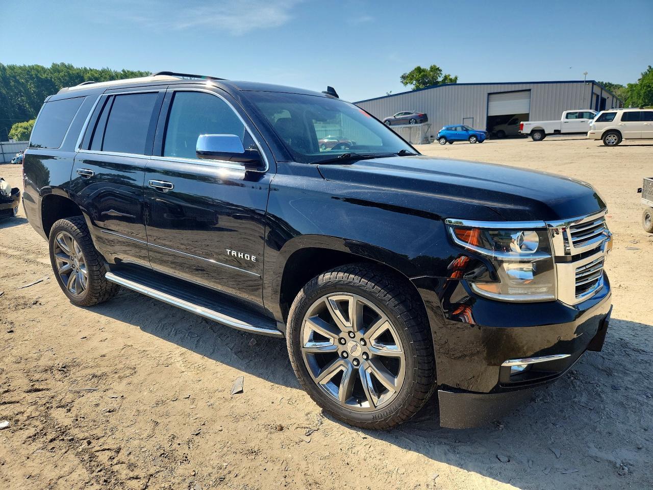 2018 Chevrolet Tahoe K1500 Premier - Image 4