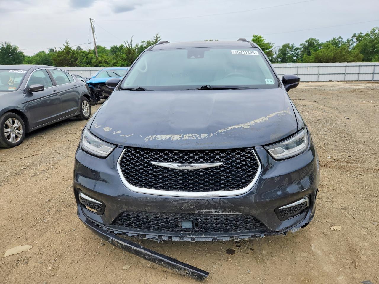 2021 Chrysler Pacifica Touring L - Фото 5