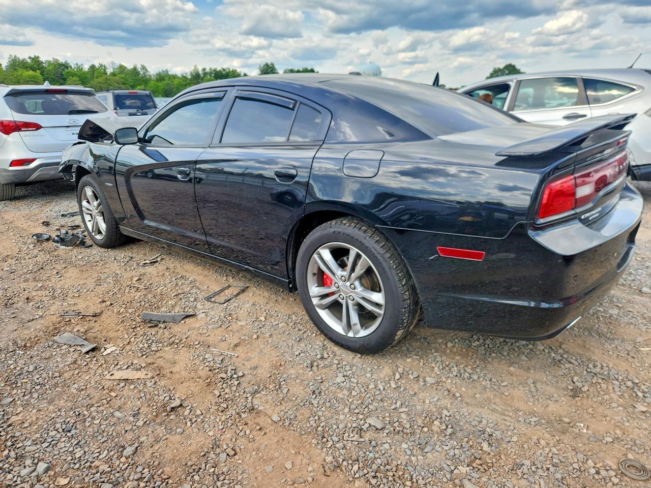 2013 Dodge Charger R - Image 2