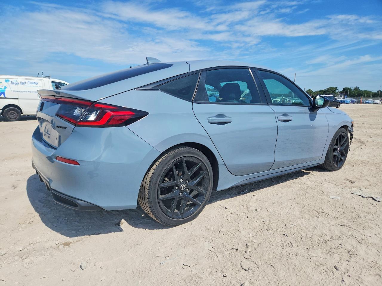 2022 Honda Civic Sport - Image 3