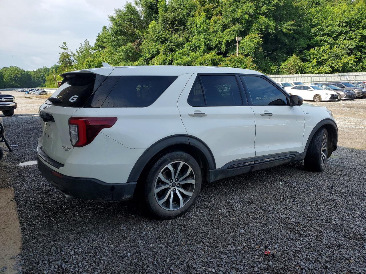 2022 Ford Explorer St-Line - Фото 3