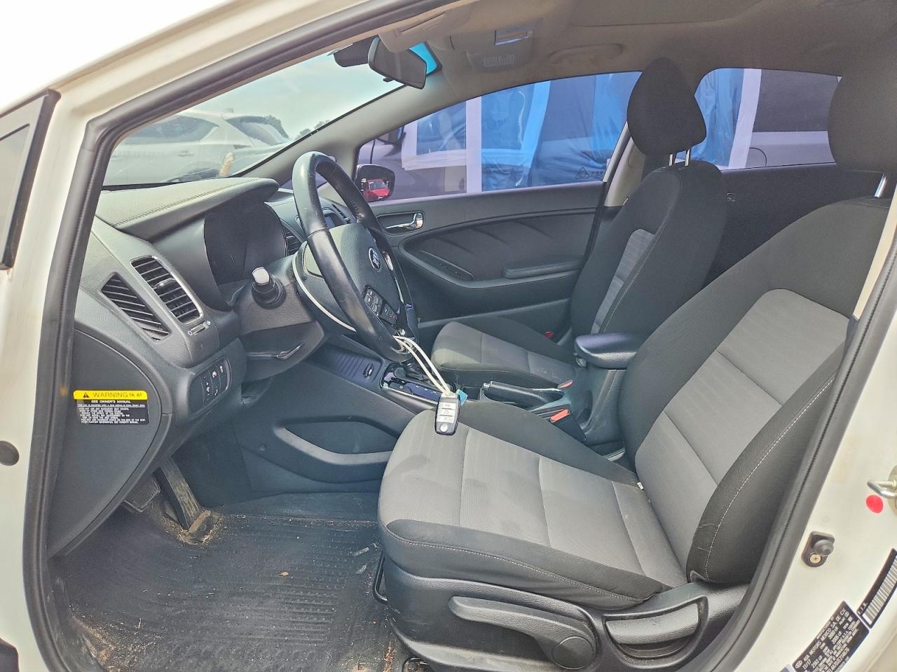 2018 Kia Forte S - Фото 7