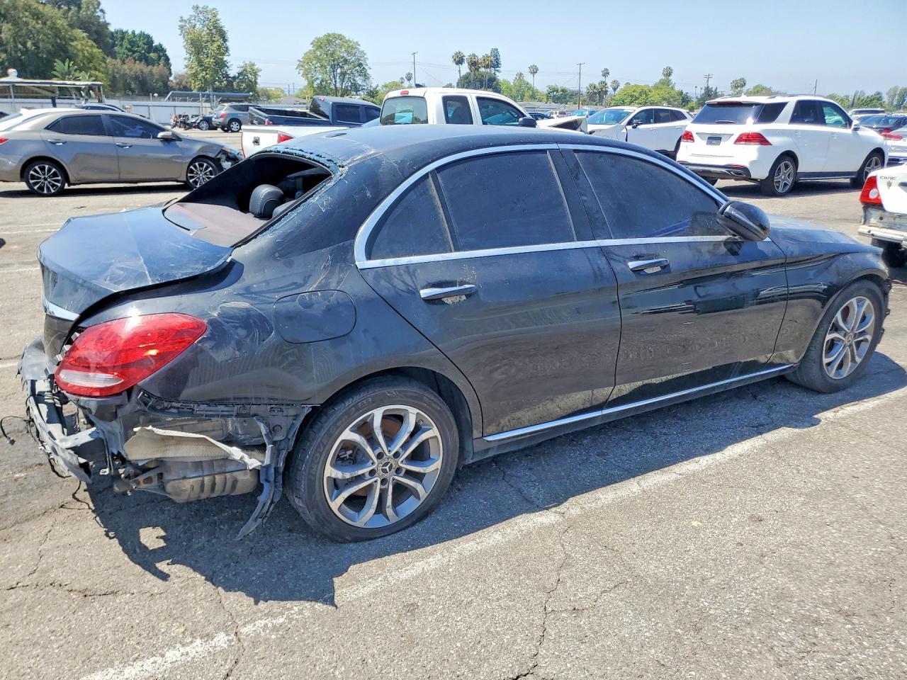 2018 Mercedes-Benz C 300 - Image 3