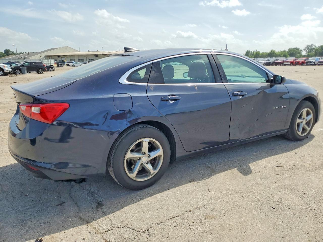 2017 Chevrolet Malibu Ls - Image 3