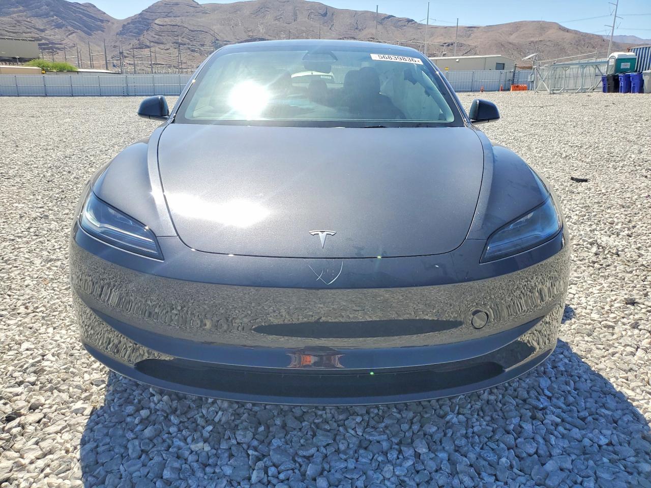 2025 Tesla Model 3 - Фото 5