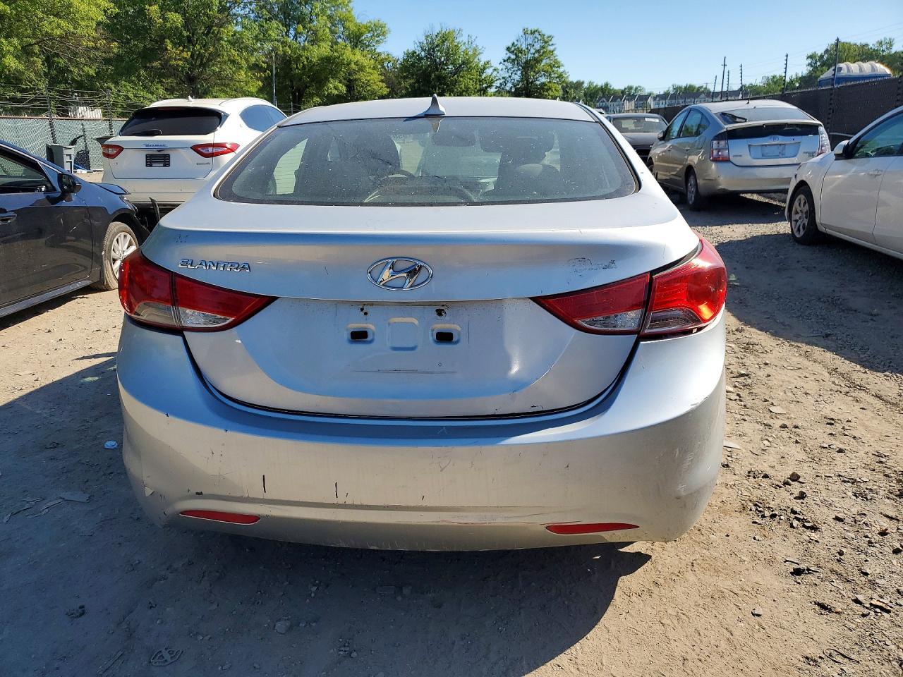 2013 Hyundai Elantra Gls - Image 6