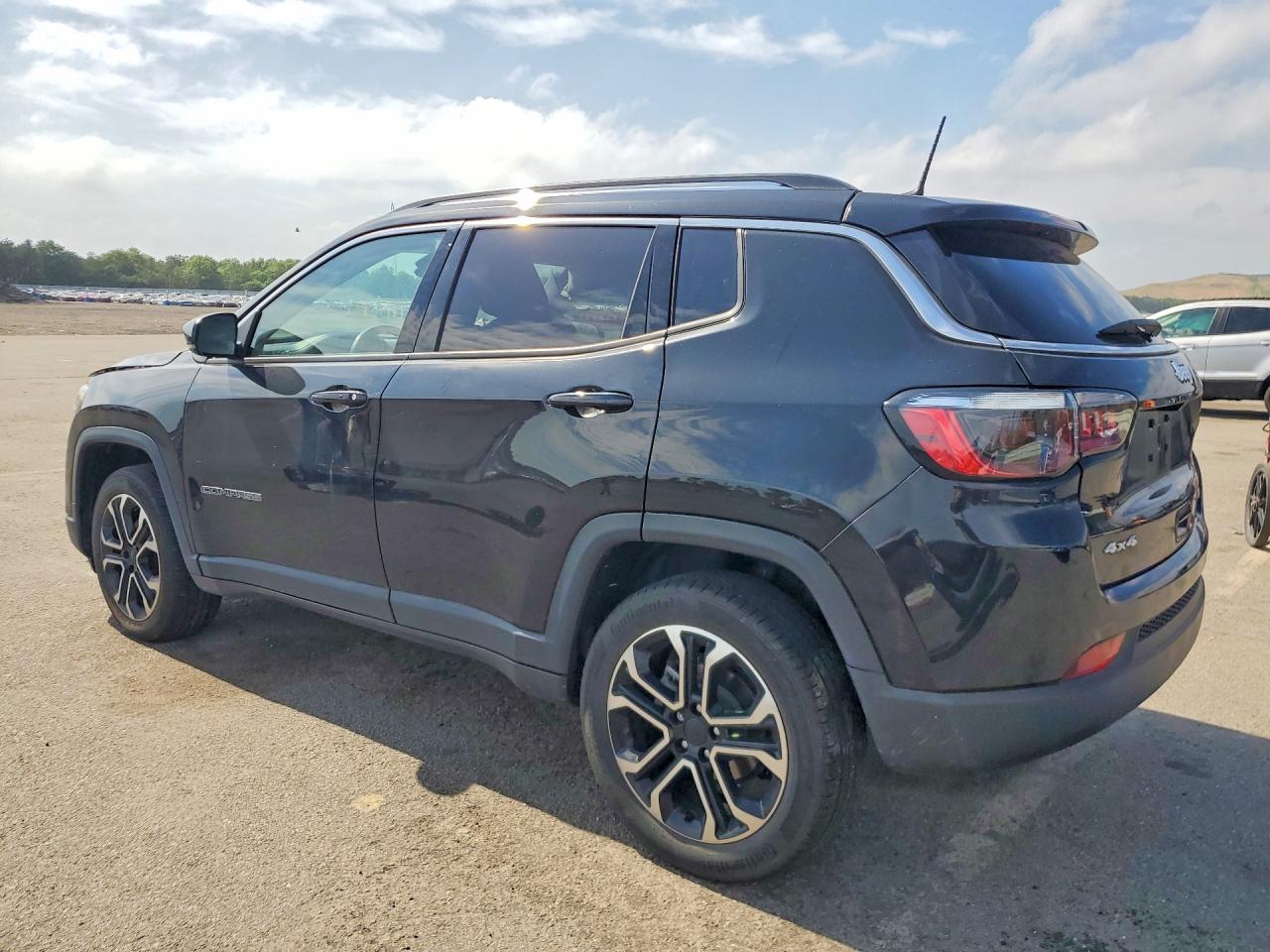 2022 Jeep Compass Limited - Image 2