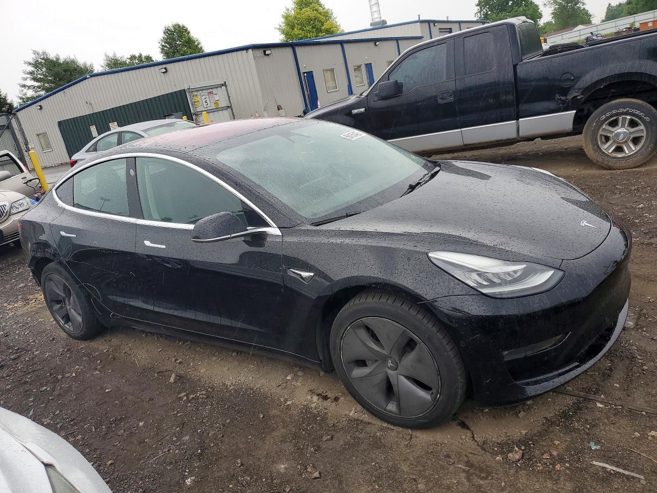 2018 Tesla Model 3 - Image 4