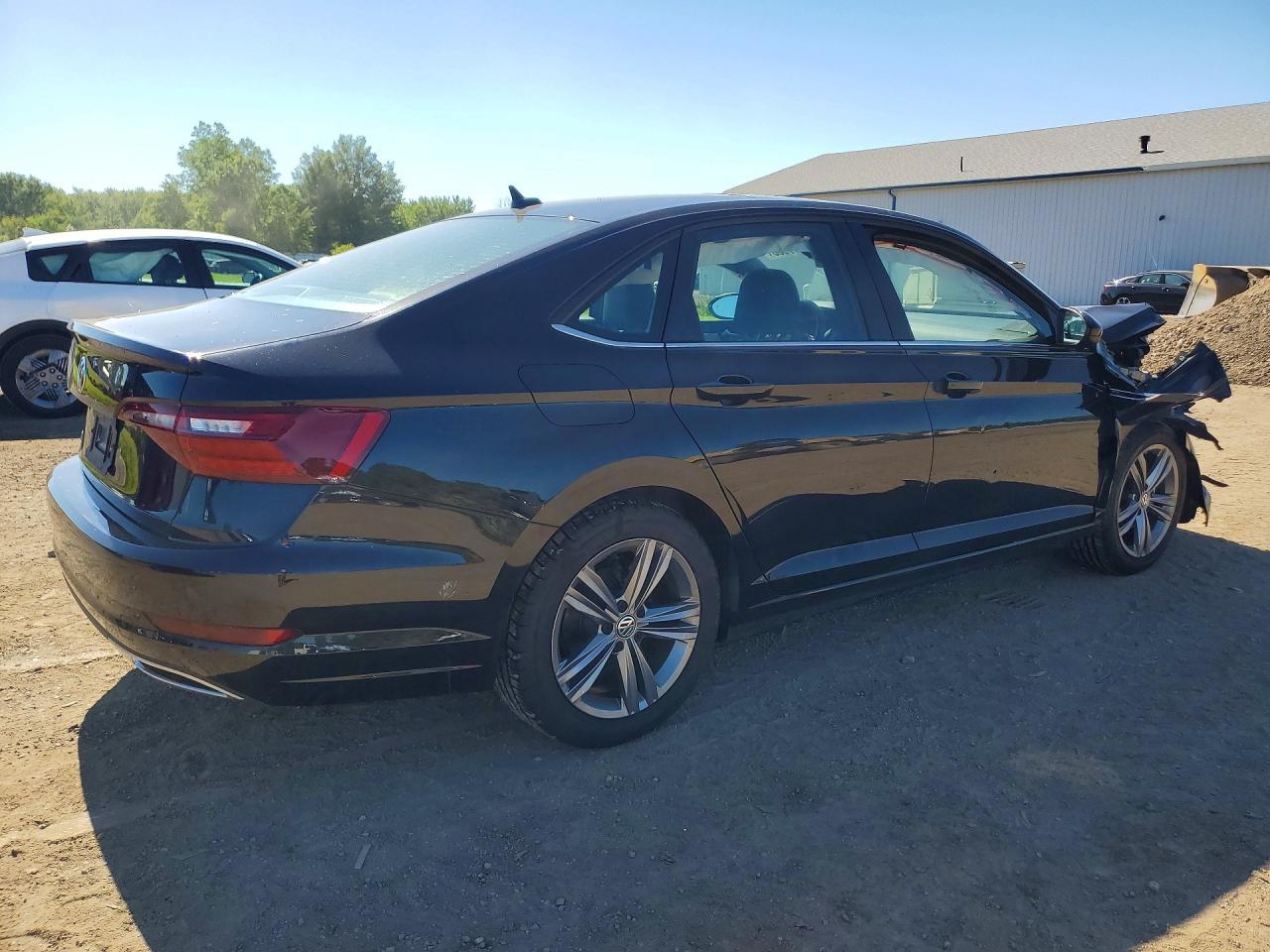 2021 Volkswagen Jetta S - Фото 3