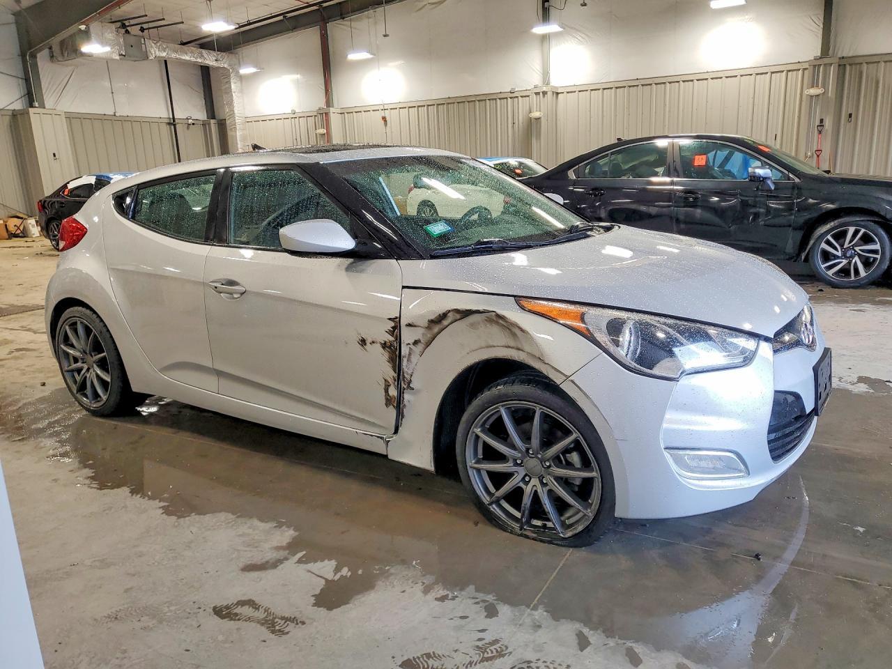 2017 Hyundai Veloster Value Edition - Фото 4