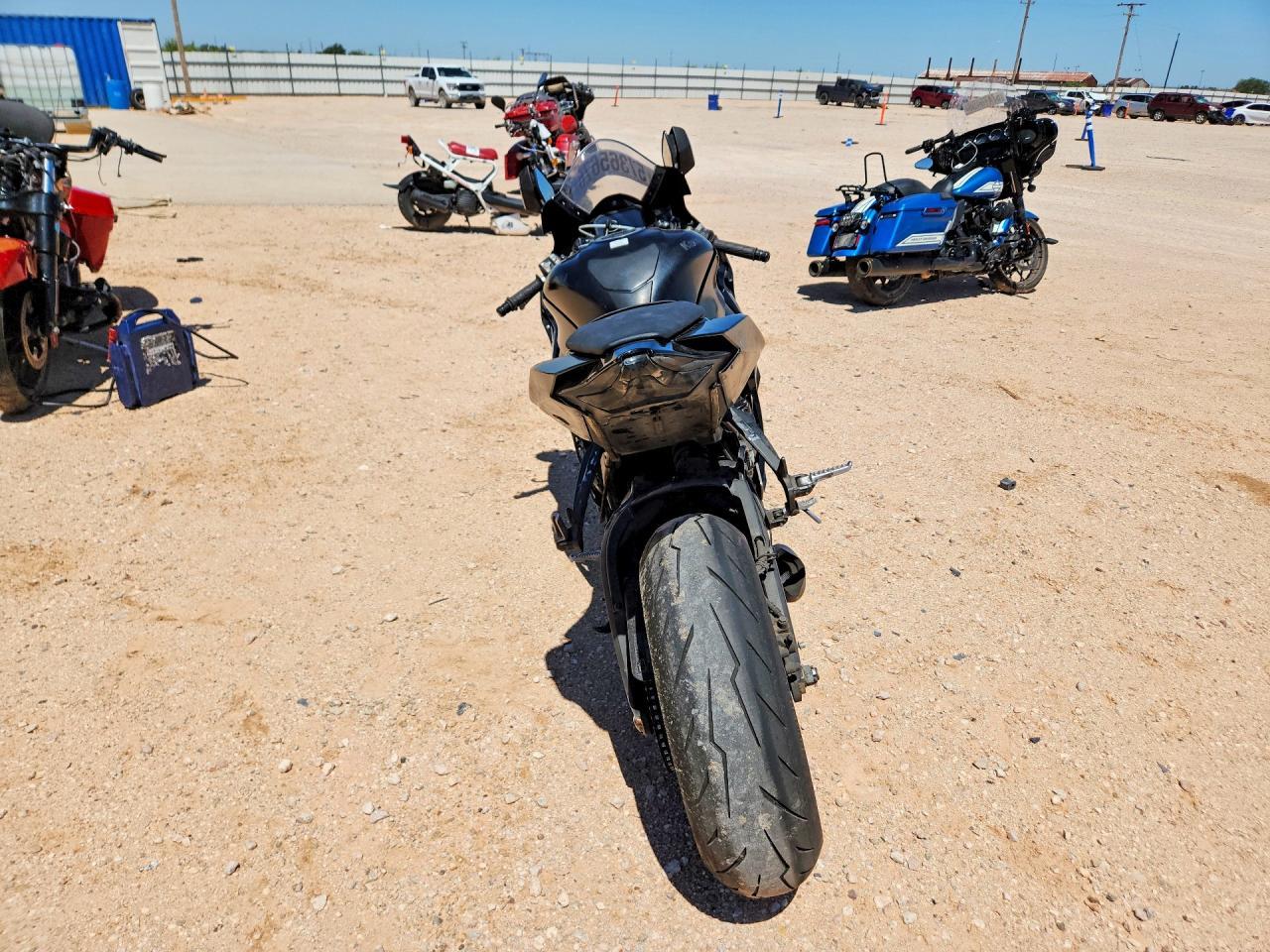 2025 Kawasaki Zx1002 M - Фото 4