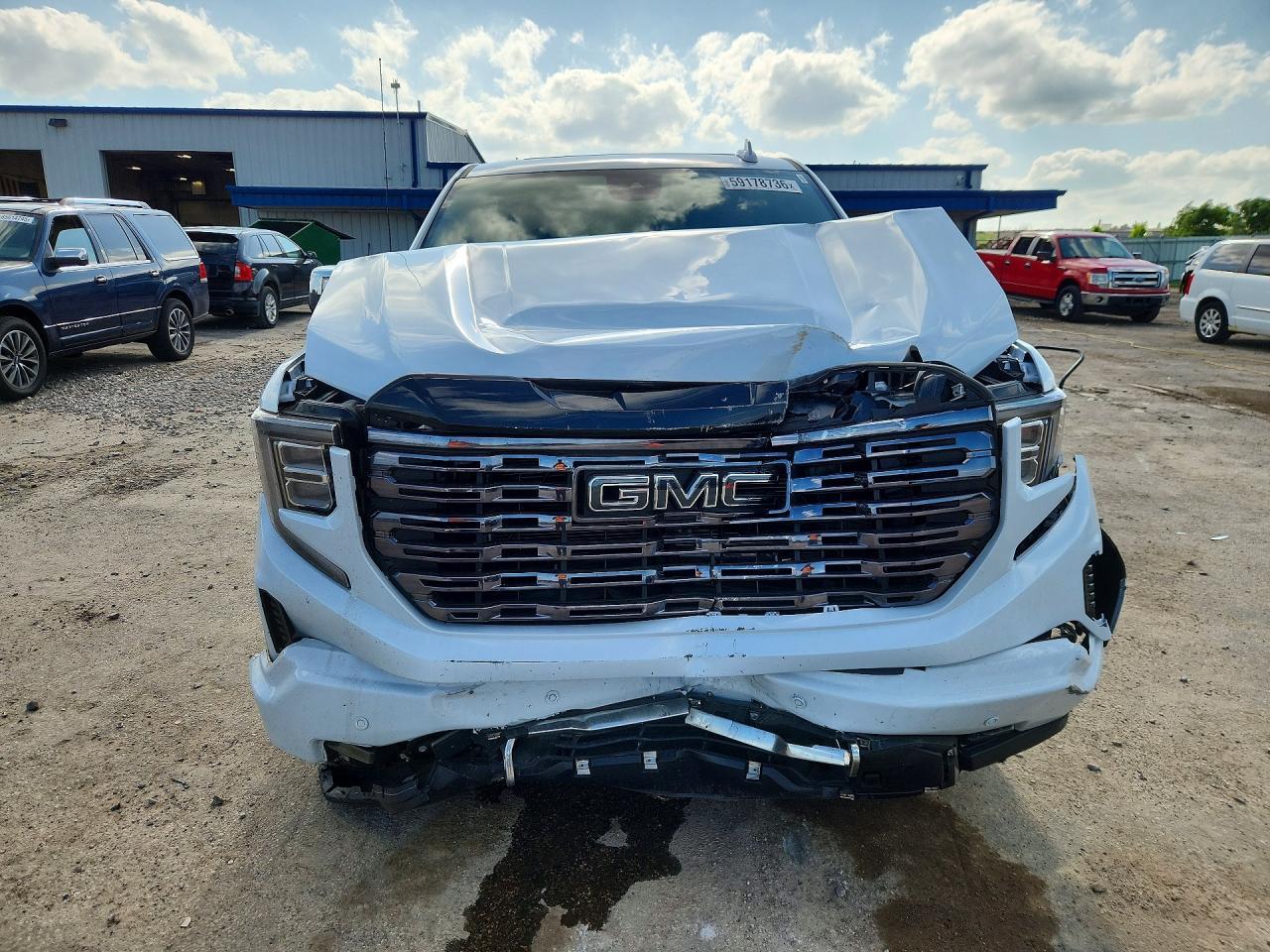 2026 GMC Sierra K1500 Denali Ultimate - Image 5