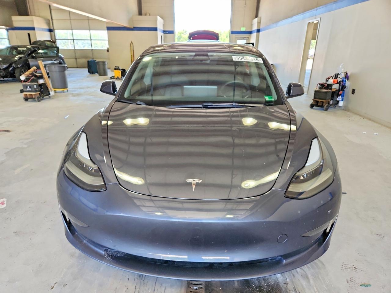 2023 Tesla Model 3 - Фото 5