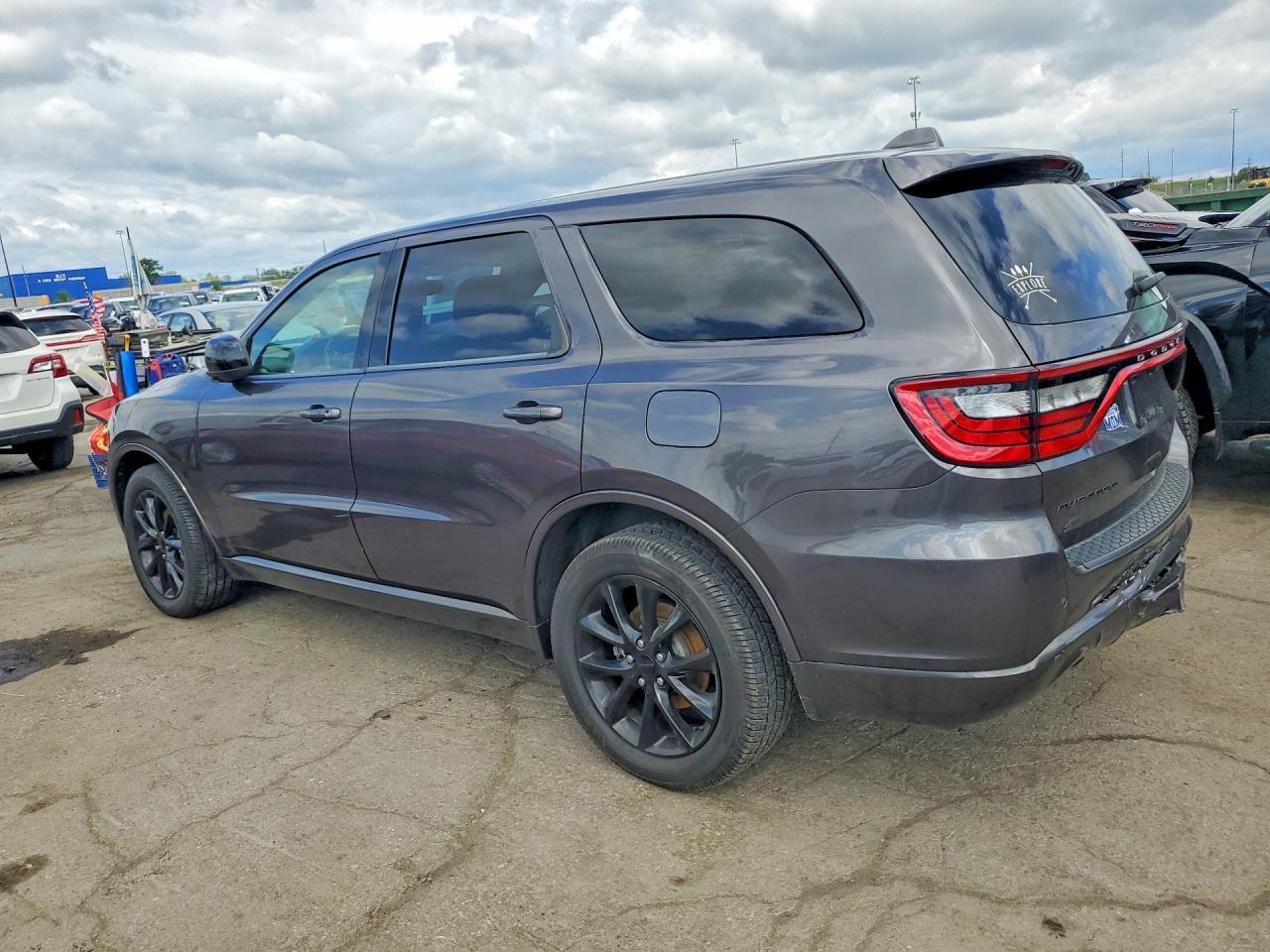 2018 Dodge Durango Sxt - Image 2