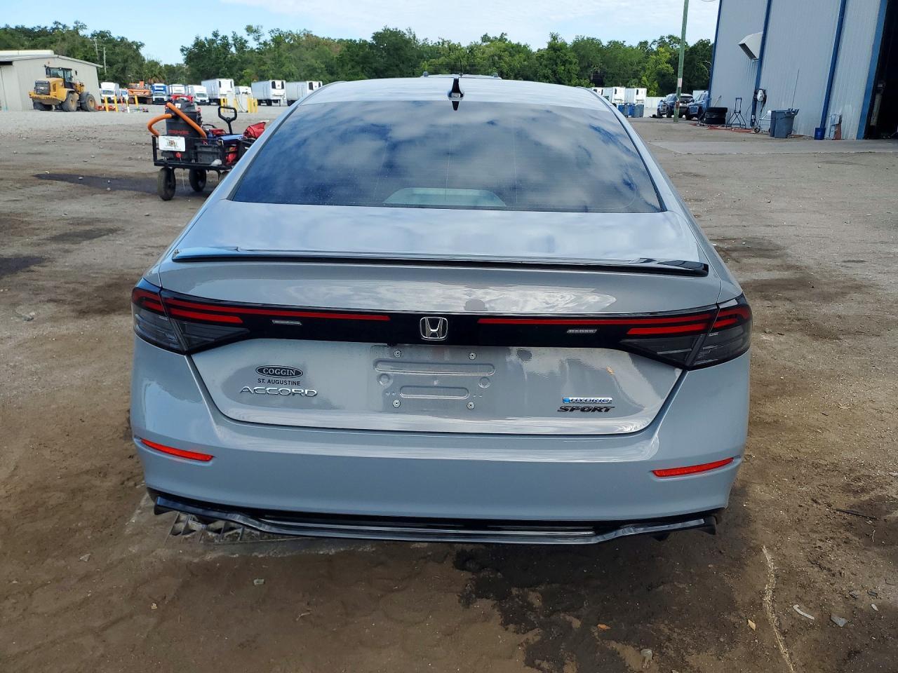2024 Honda Accord Hybrid Sport-L - Image 6