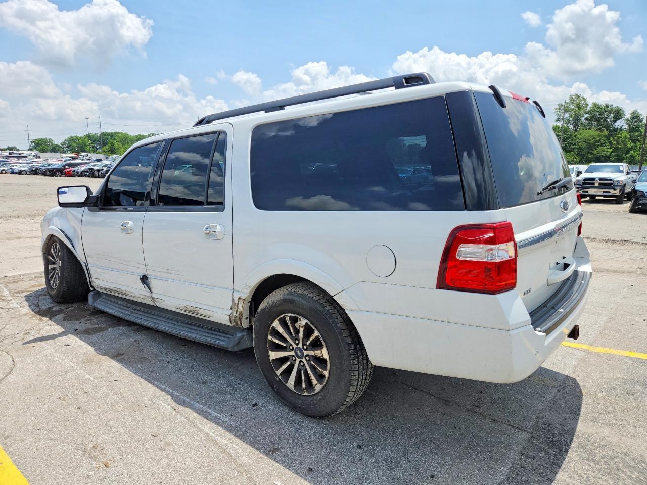 2016 Ford Expedition El Xlt - Фото 2