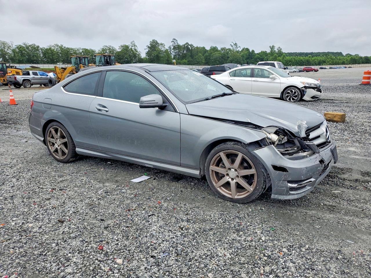 2013 Mercedes-Benz C 250 - Image 4