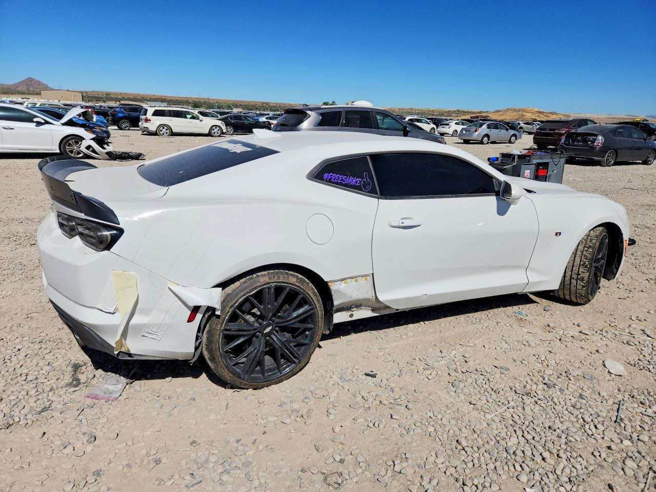 2019 Chevrolet Camaro Ss - Image 3