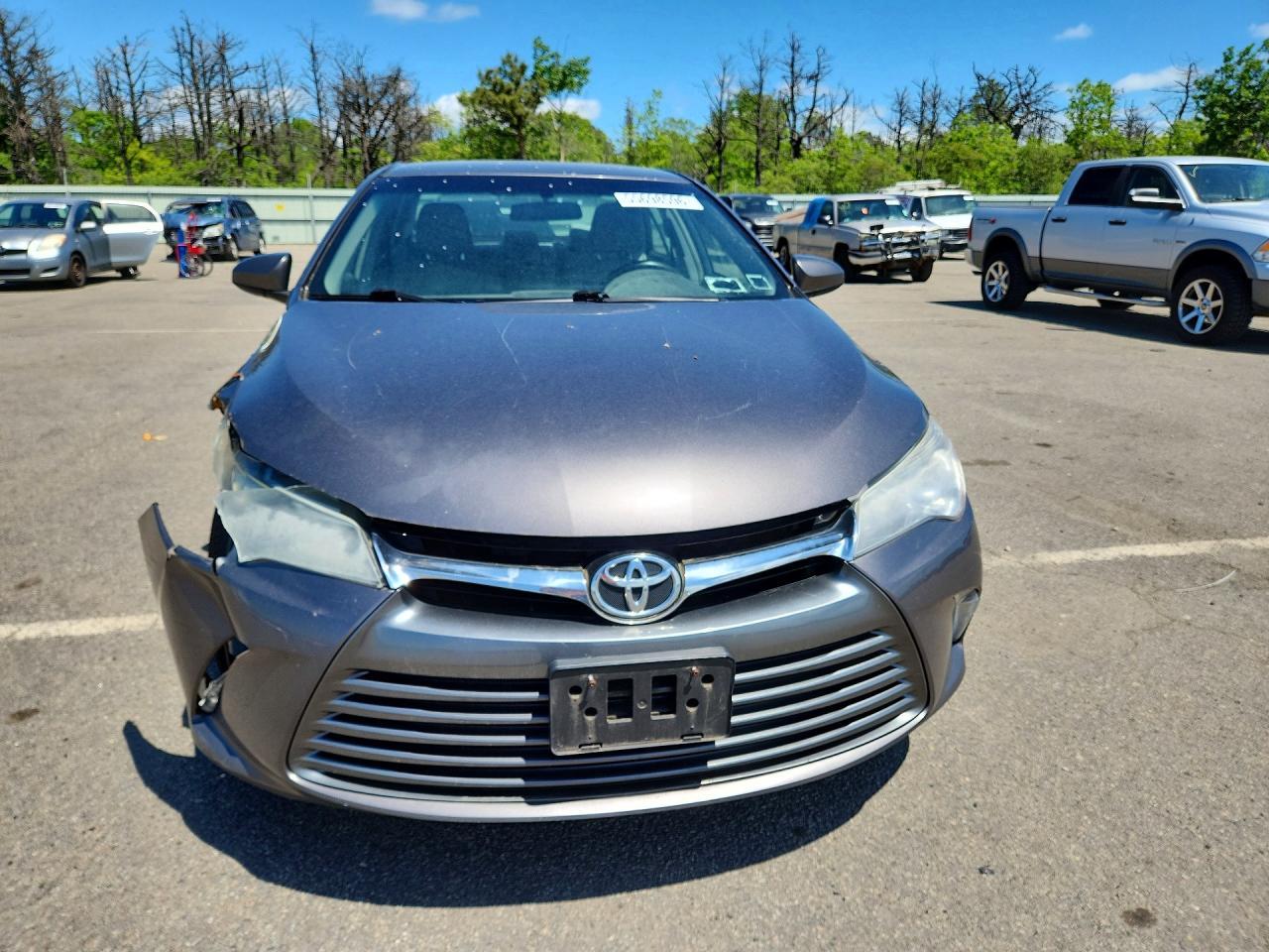 2017 Toyota Camry Le - Фото 5
