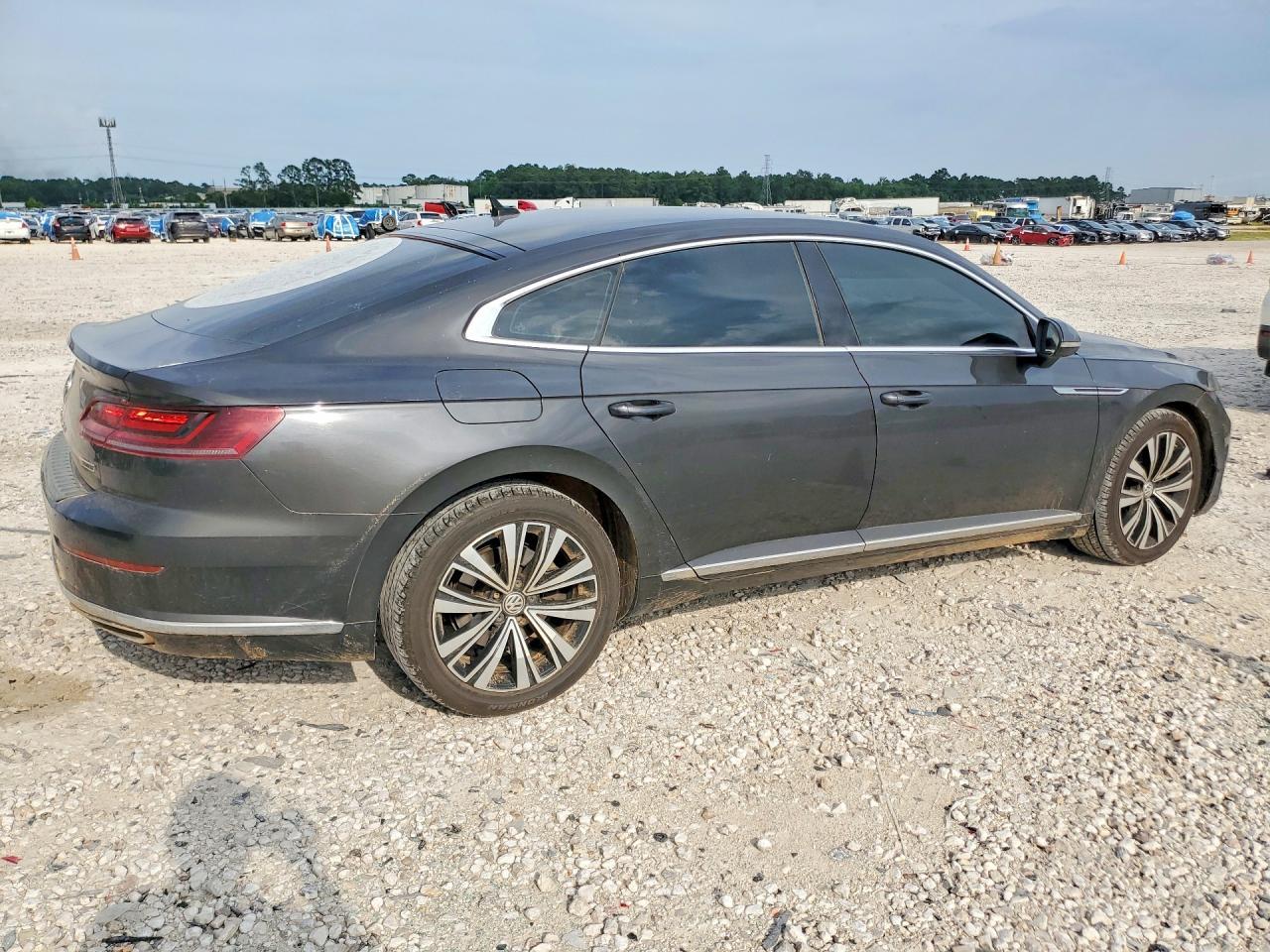 2019 Volkswagen Arteon Se - Фото 3
