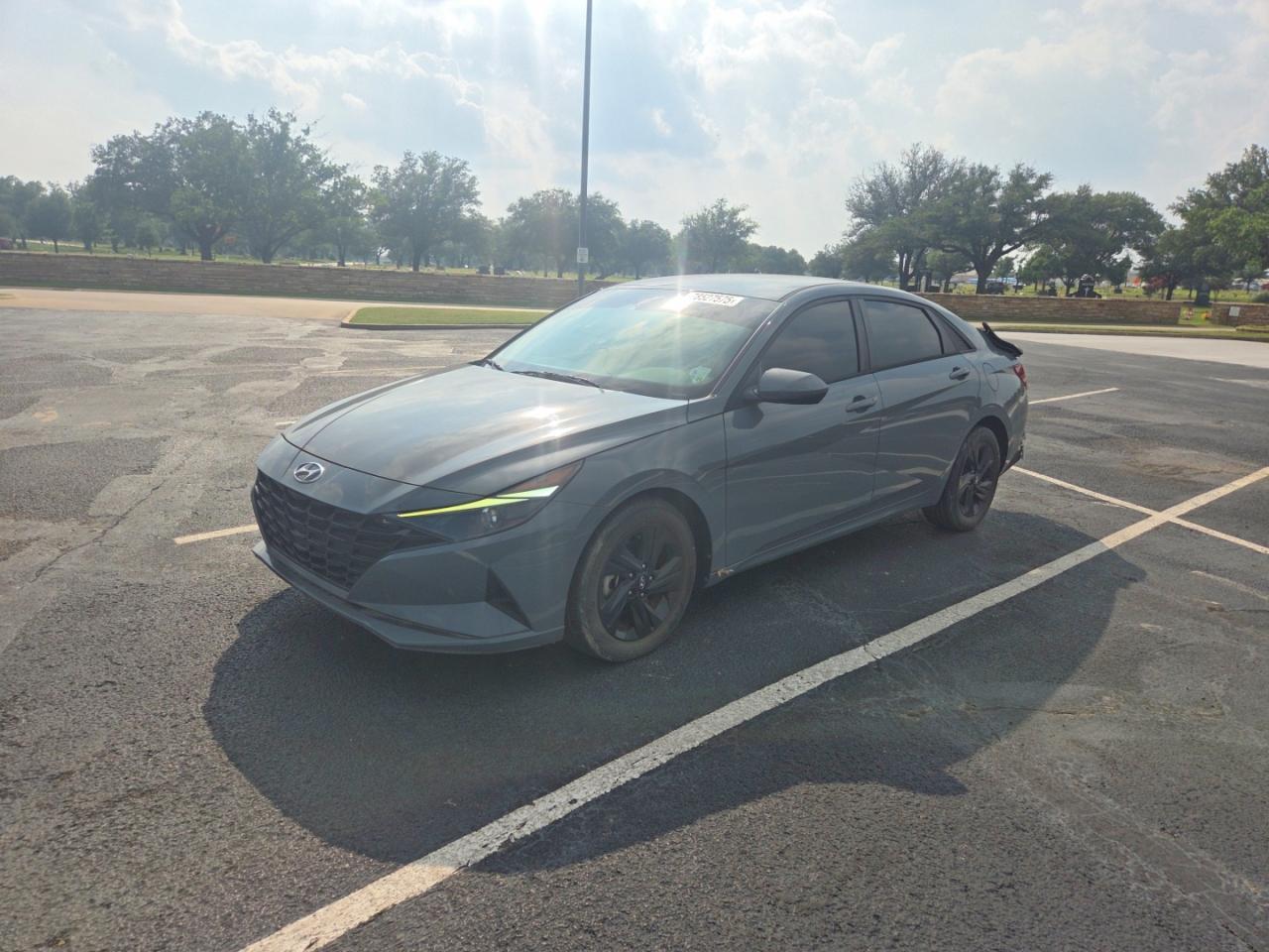 2022 Hyundai Elantra Sel - Image 2