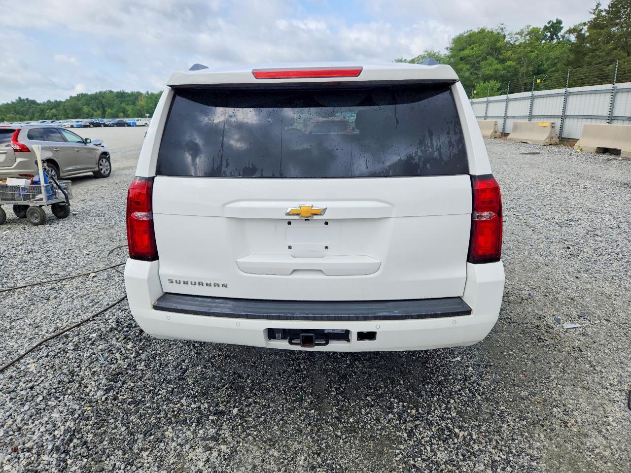 2015 Chevrolet Suburban K1500 Lt - Image 6