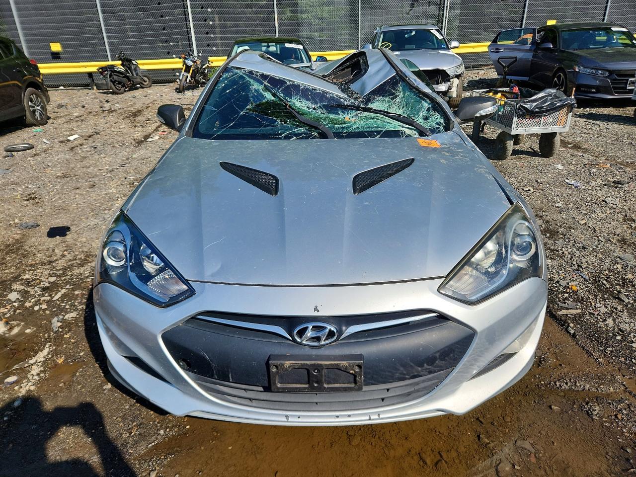 2013 Hyundai Genesis Coupe 3.8L - Image 5