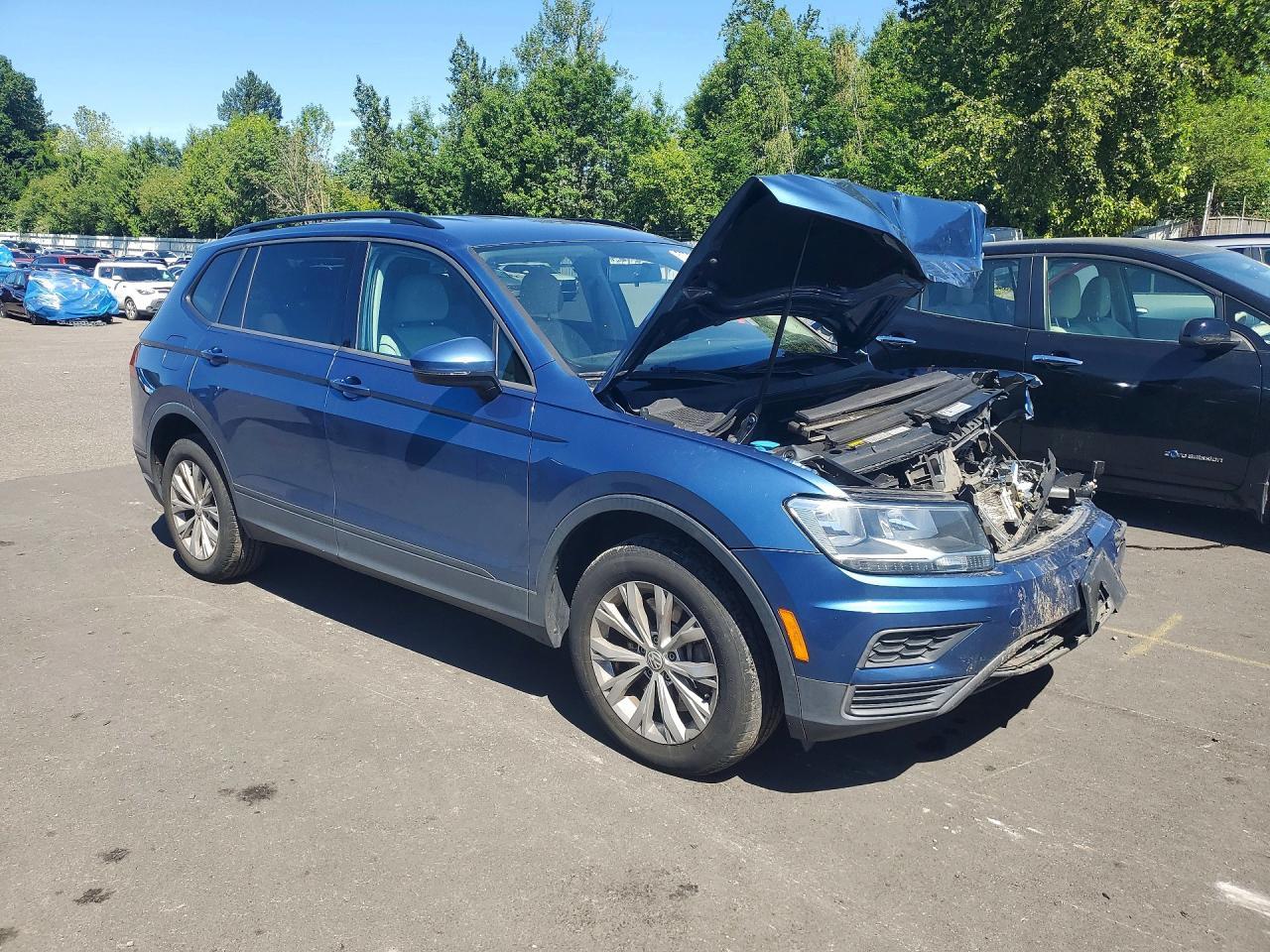 2018 Volkswagen Tiguan S - Фото 4