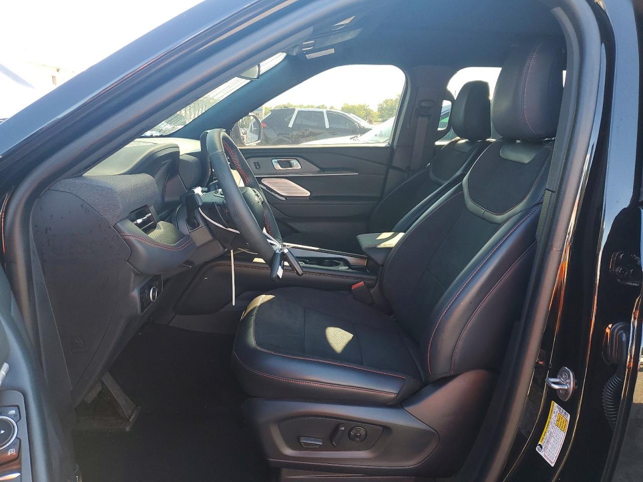 2025 Ford Explorer St - Фото 7