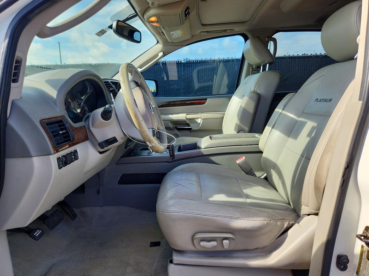2010 Nissan Armada Se - Image 7