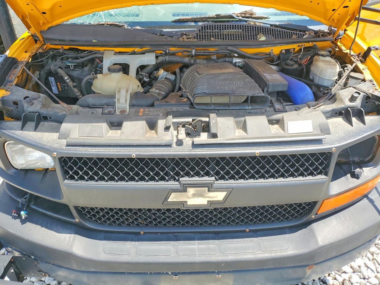 2012 Chevrolet Express G4 - School Bus - Image 7