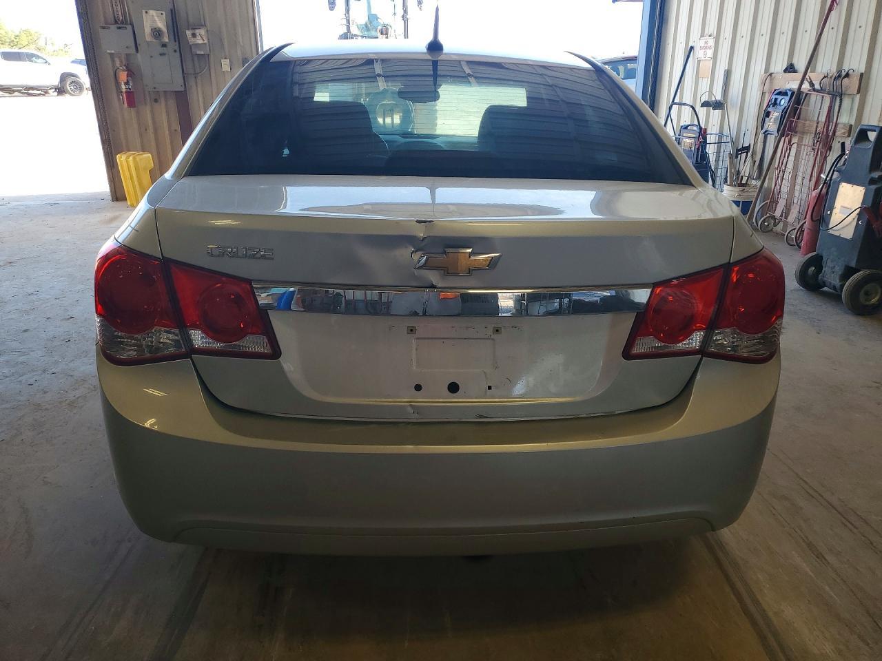 2014 Chevrolet Cruze Ls - Фото 6