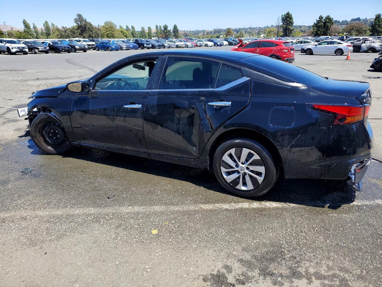 2024 Nissan Altima S - Image 2