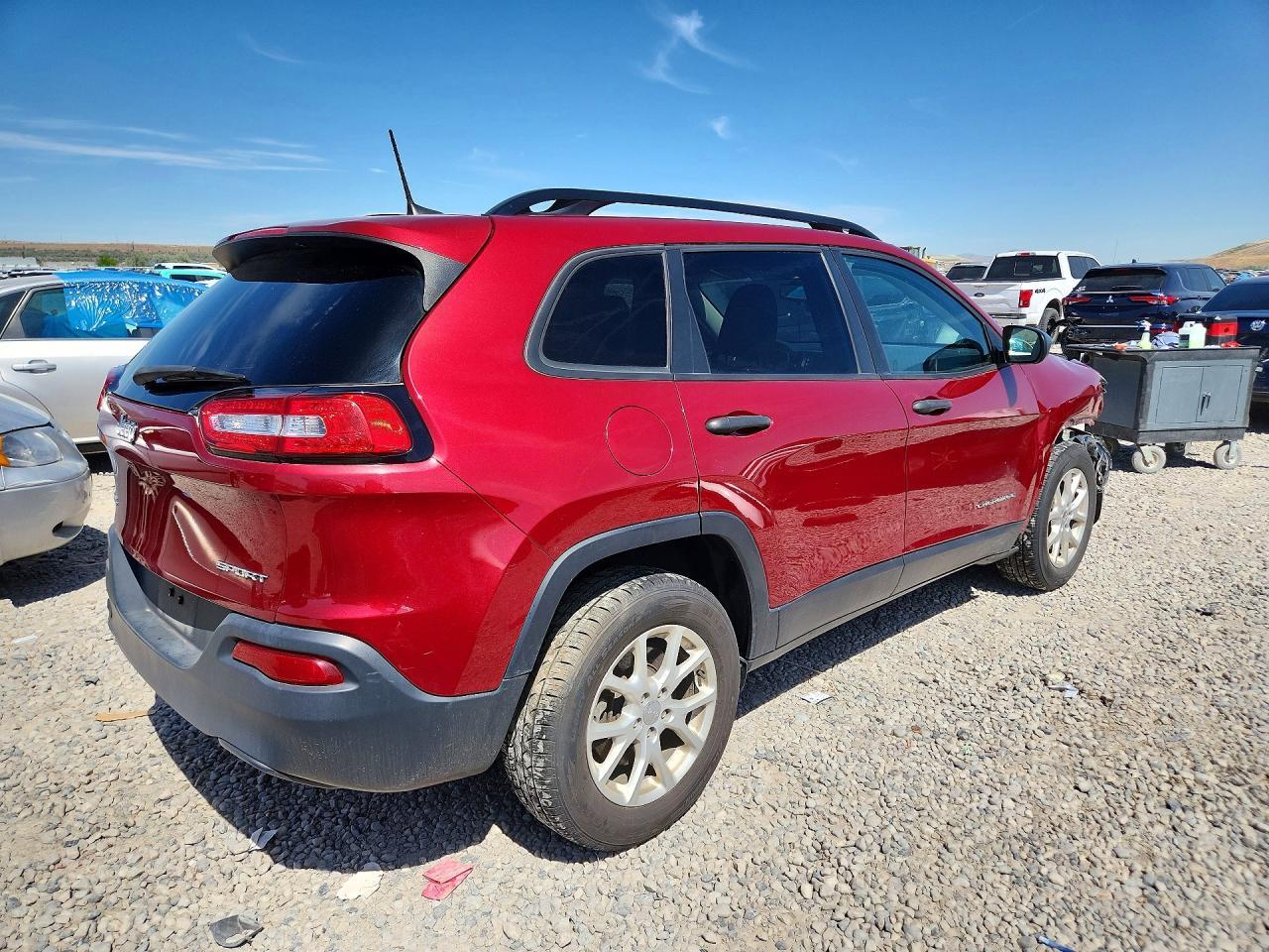 2016 Jeep Cherokee Sport - Фото 3