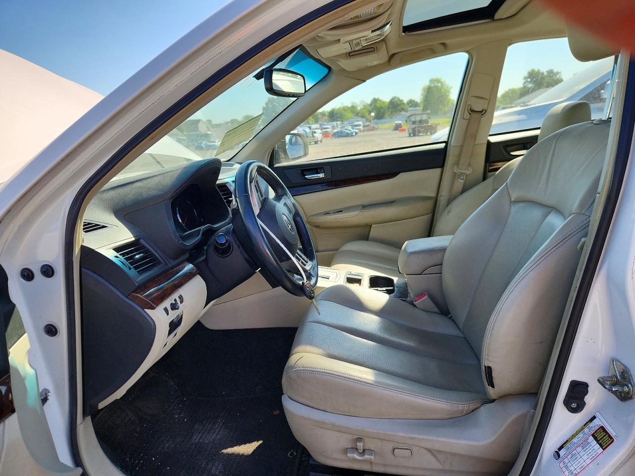 2014 Subaru Legacy 2.5I Limited - Фото 7