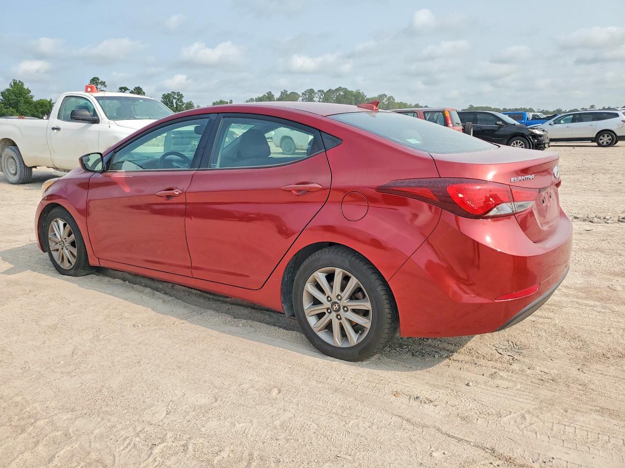 2016 Hyundai Elantra Se - Фото 2