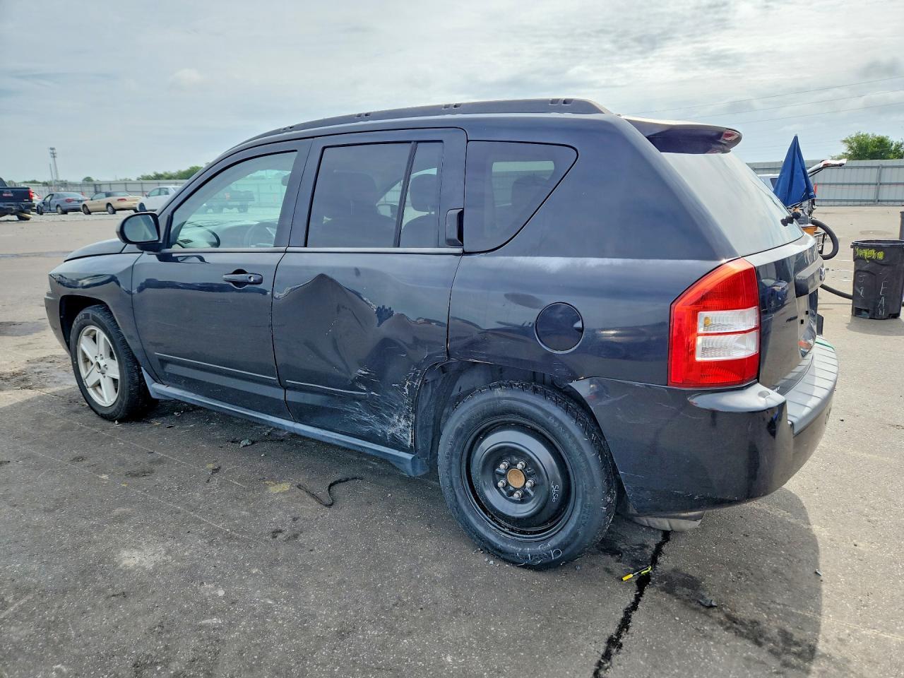 2010 Jeep Compass Sport - Фото 2