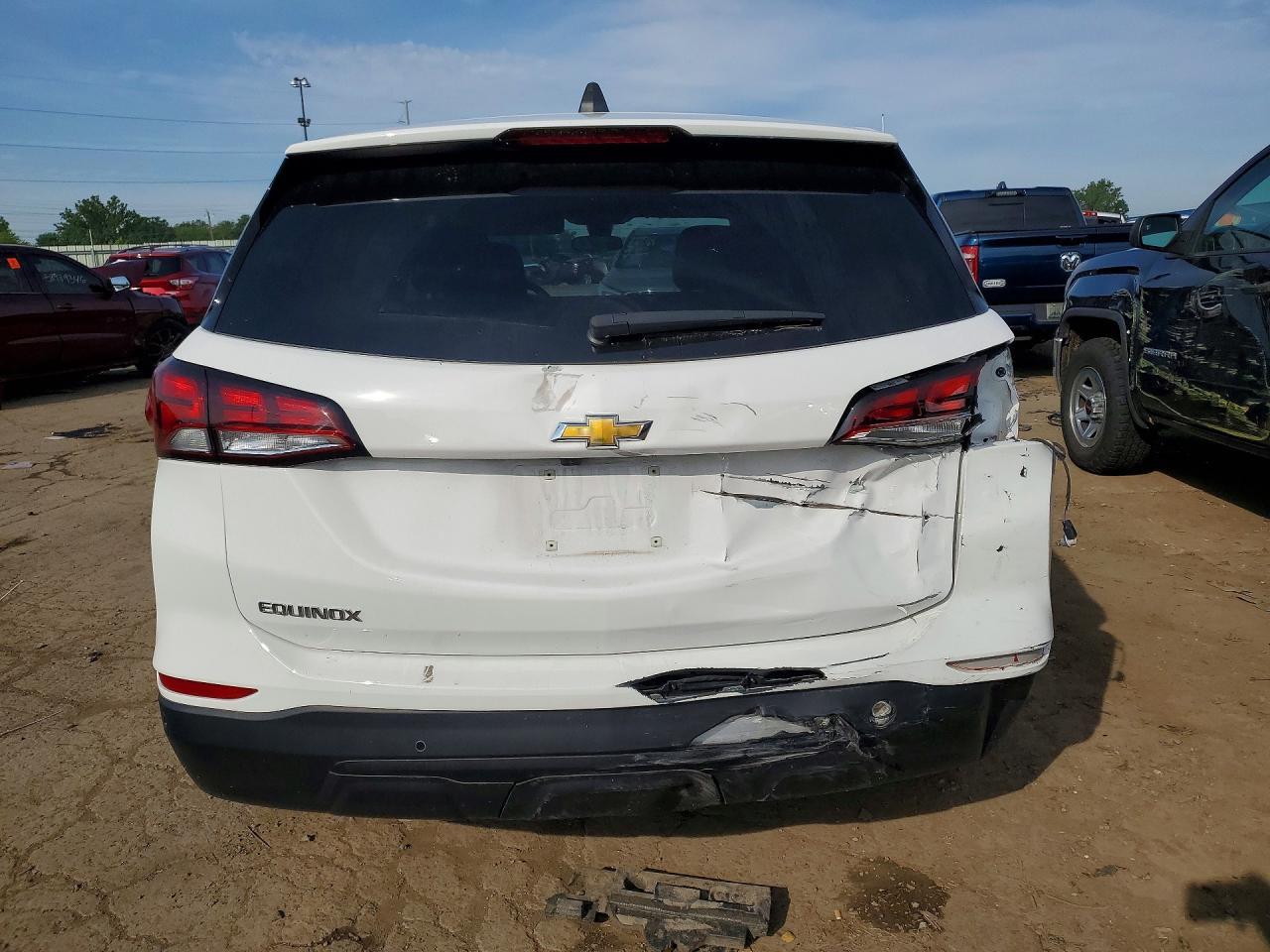 2024 Chevrolet Equinox Ls - Image 6