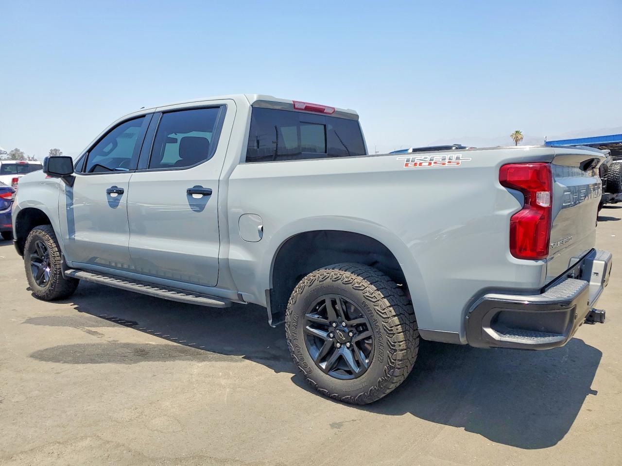 2024 Chevrolet Silverado K1500 Lt Trail Boss - Фото 2