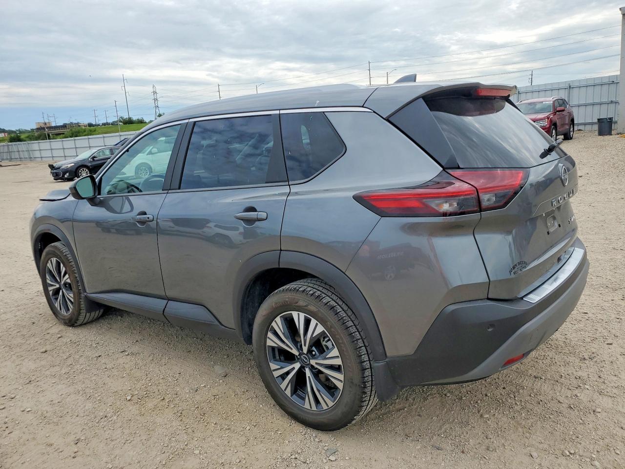 2023 Nissan Rogue Sv - Фото 2