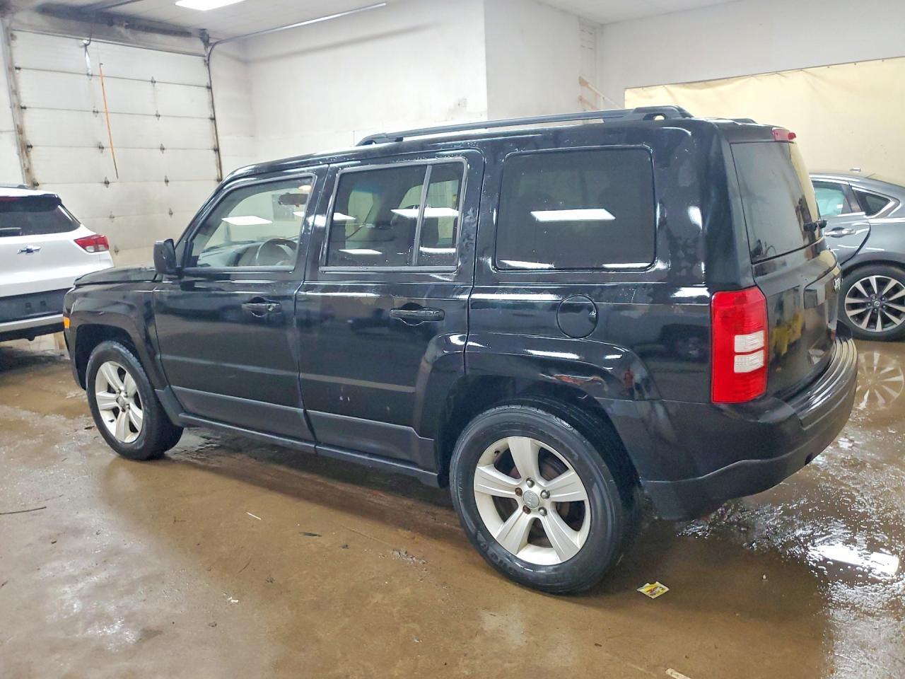 2014 Jeep Patriot Latitude - Фото 2