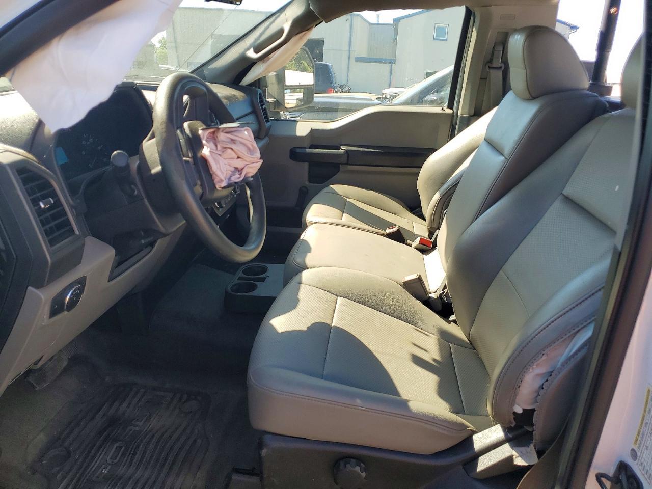 2019 Ford F250 Super Duty - Фото 7