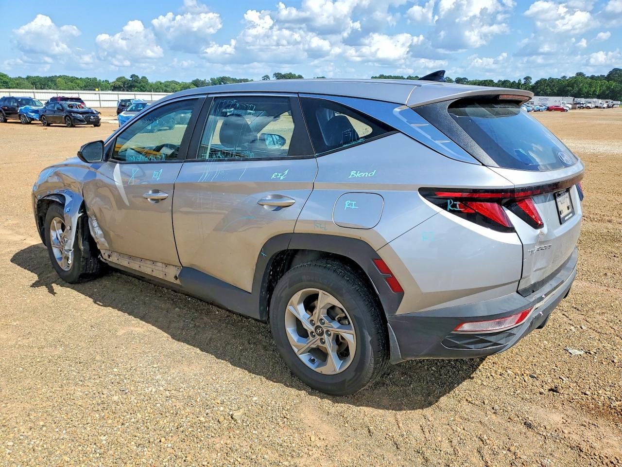 2023 Hyundai Tucson Se - Фото 2