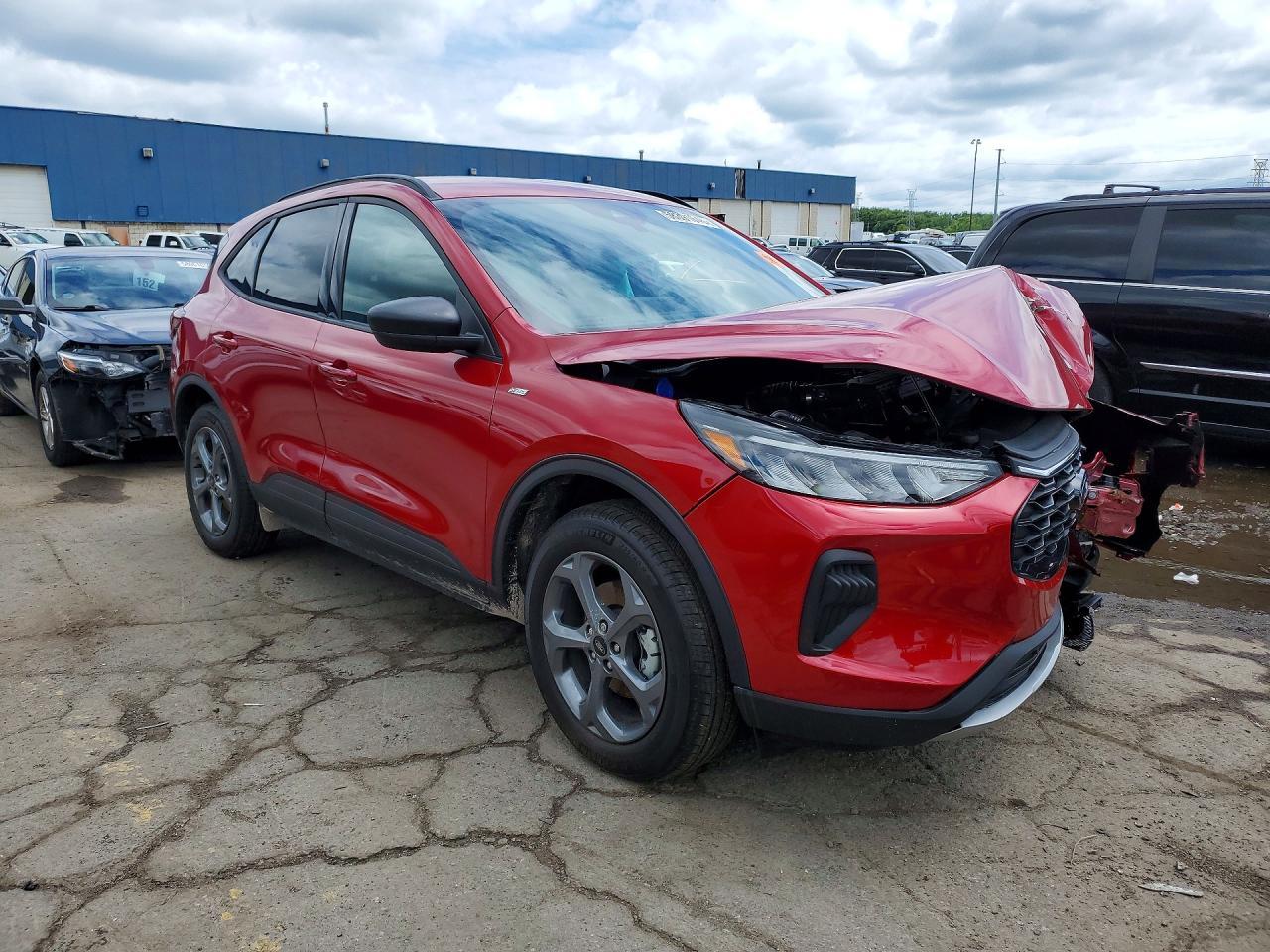 2025 Ford Escape St Line - Image 4