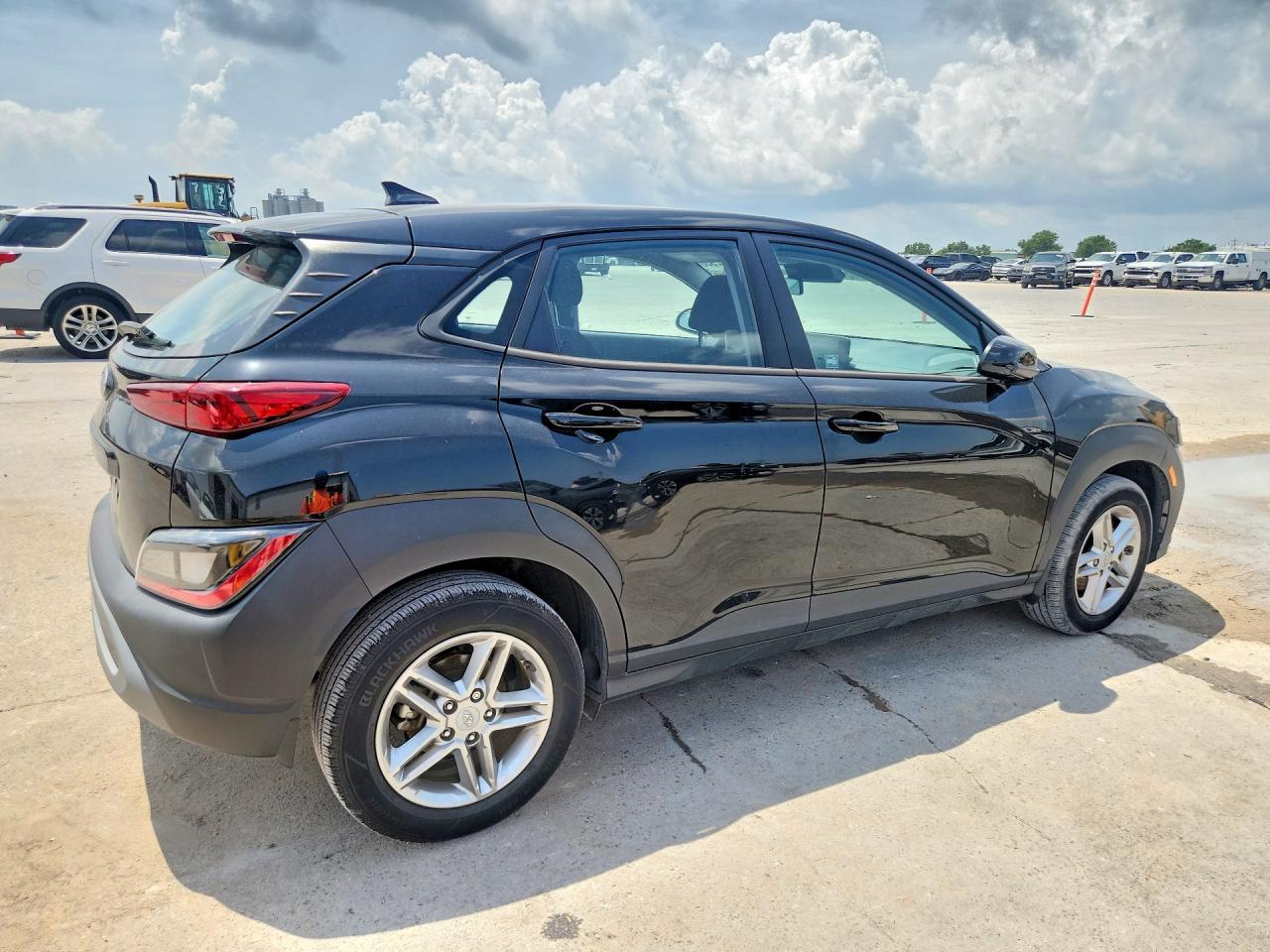 2022 Hyundai Kona Se - Image 3