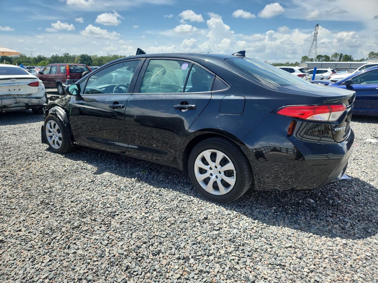 2021 Toyota Corolla Le - Фото 2