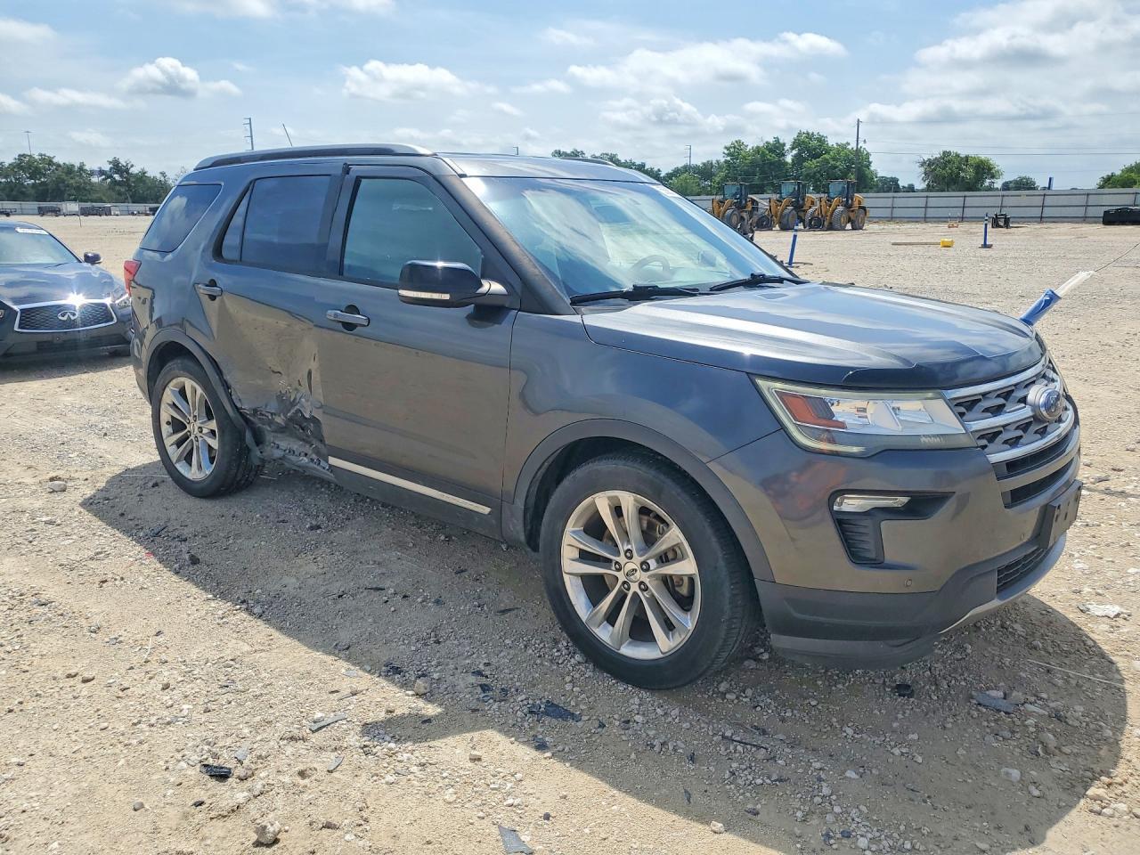 2018 Ford Explorer Xlt - Image 4