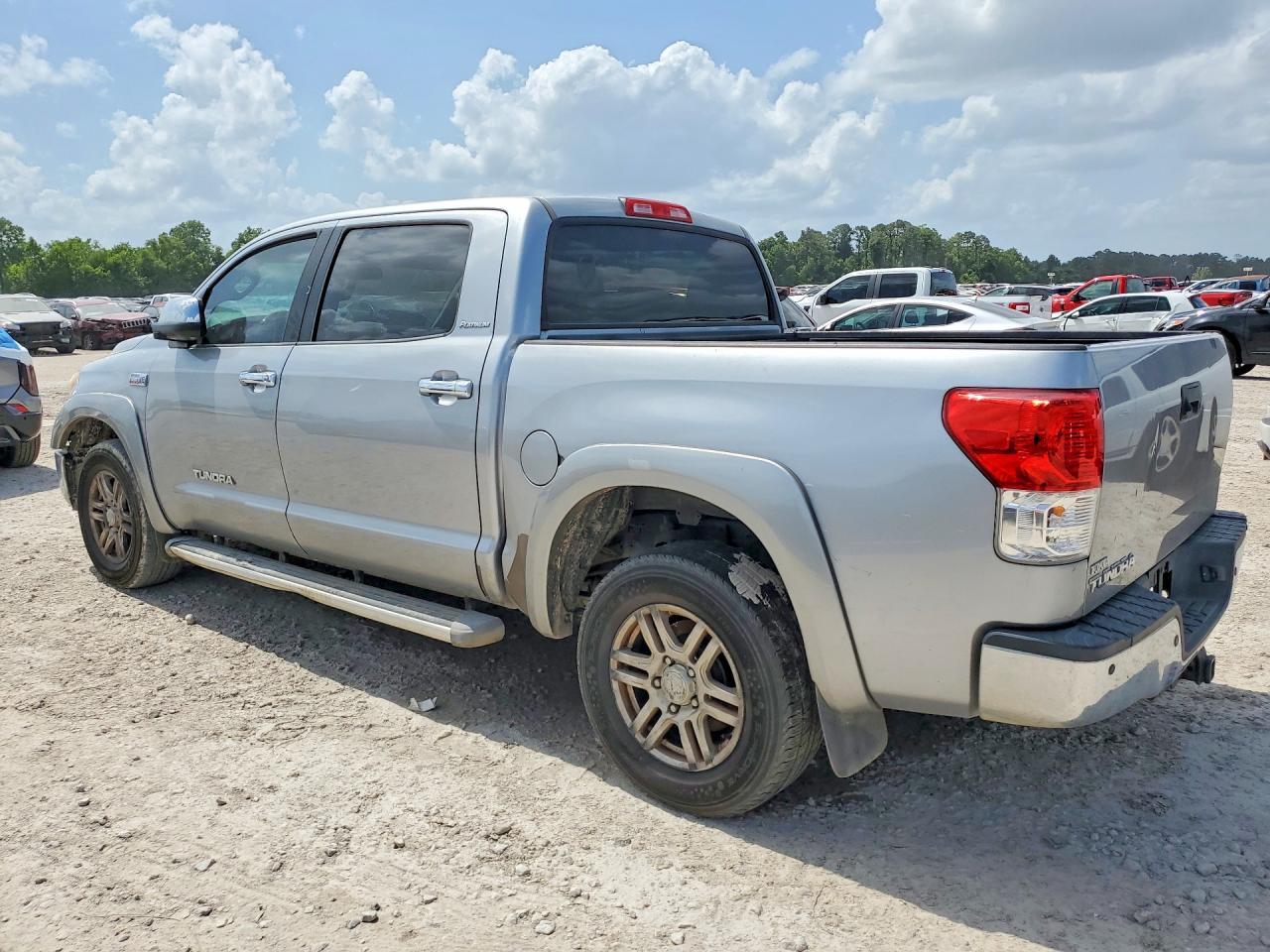 2010 Toyota Tundra Crewmax Limited - Фото 2