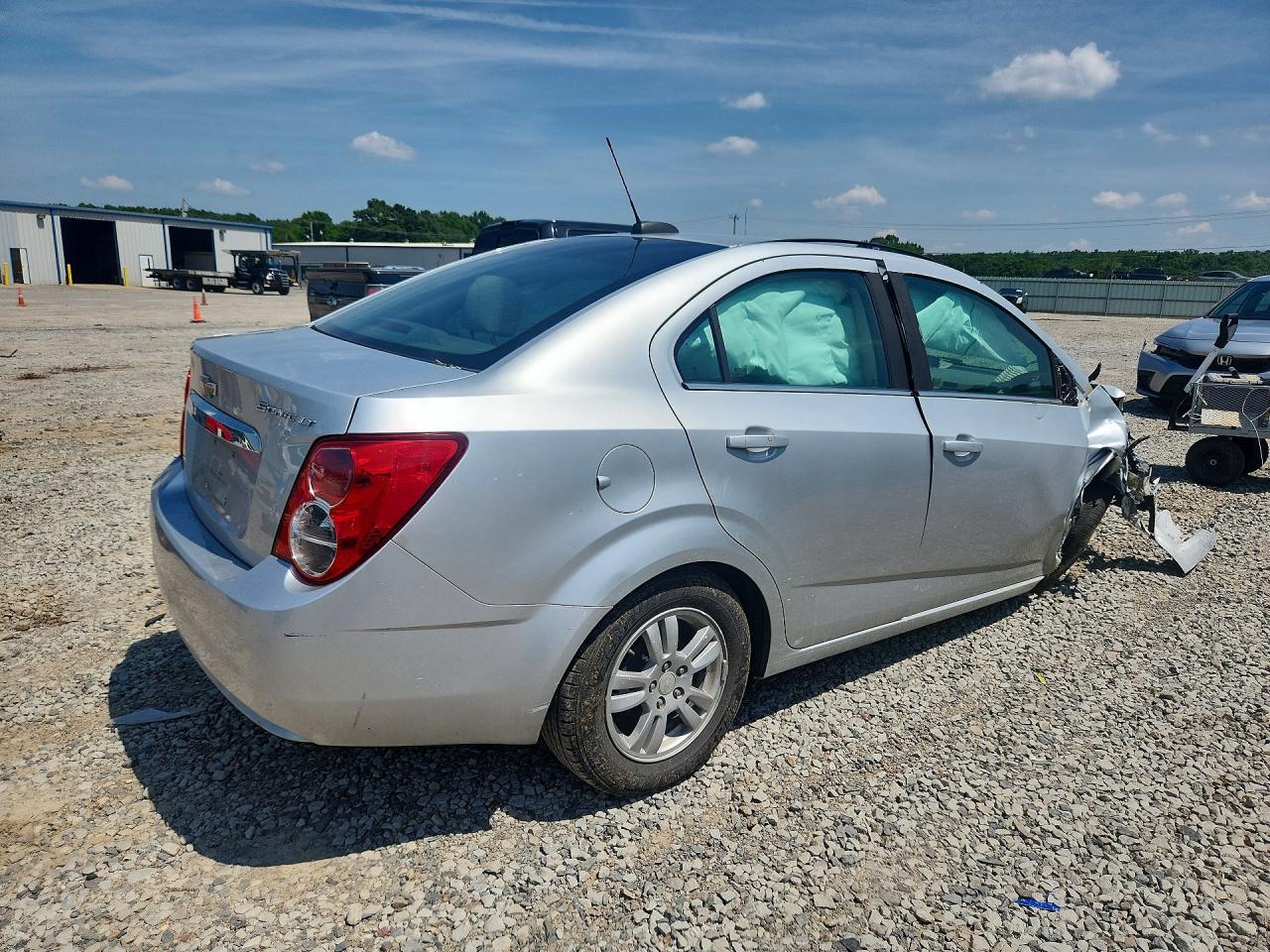 2015 Chevrolet Sonic Lt - Фото 3