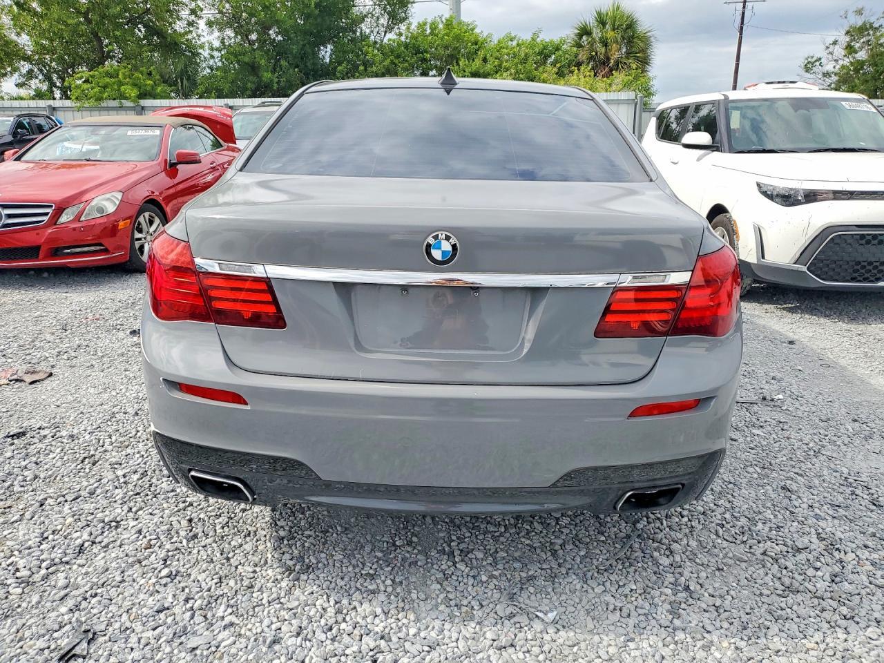 2015 BMW 740 Li - Image 6